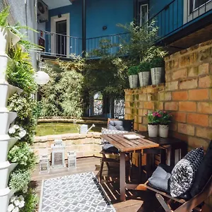 Casinha Azul , Lisbona Portogallo